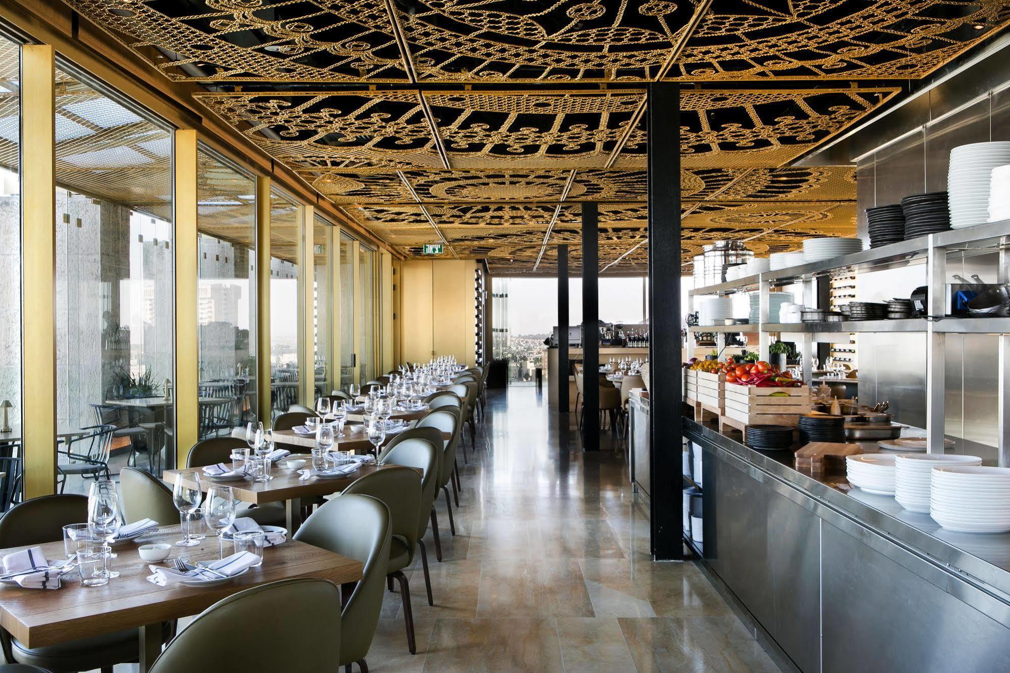 โรงแรมเฮอร์เบิร์ต ซามูเอล เจรูซาเล็ม เยรูซาเลม ภายนอก รูปภาพ Restaurant L'Atelier de Joël Robuchon, Paris